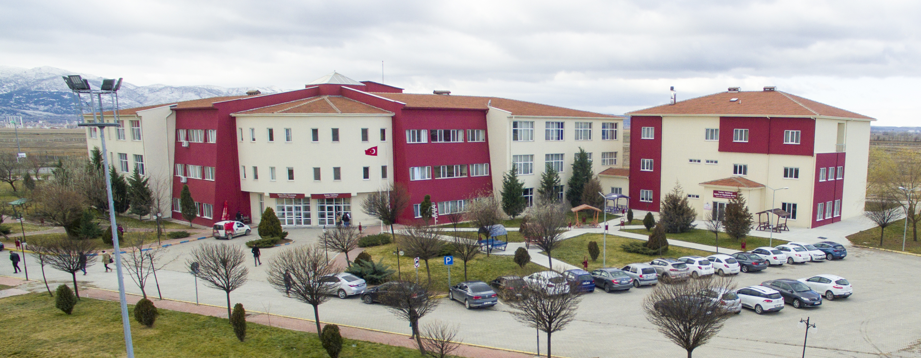 Turizm Fakültesi, Tüm Bölümleriyle 6 Yıllık Tam Akreditasyon Alan İlk Fakülte Oldu